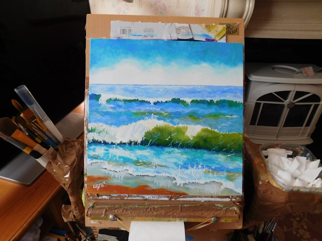 Small painting of an ocean wave